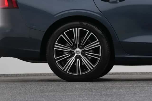 Volvo V60 (2020) thumbnail 41