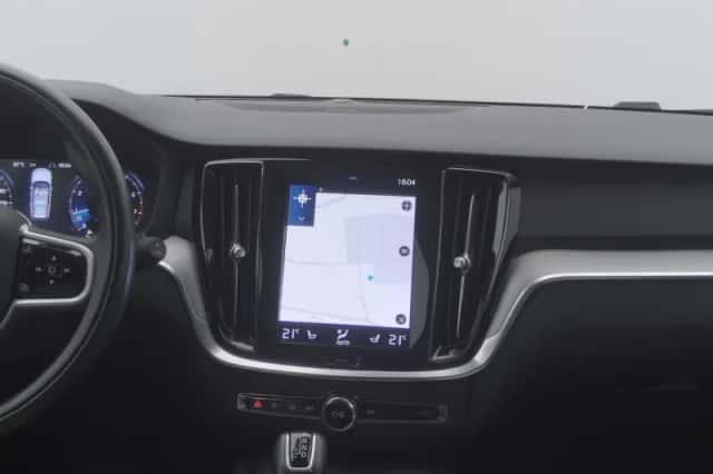 Volvo V60 (2020) thumbnail 8