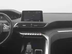 Peugeot 3008 (2020) thumbnail 8