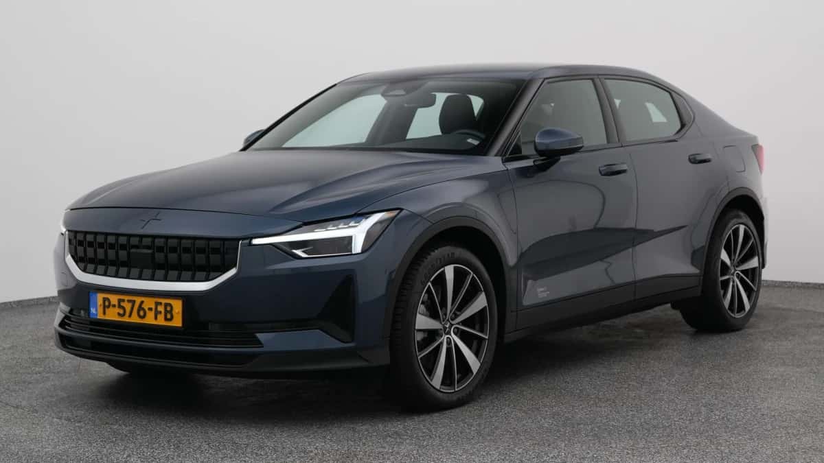 Polestar 2 (2022) — foto 1