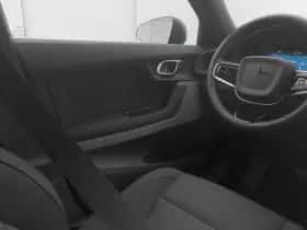 Polestar 2 (2022) thumbnail 12
