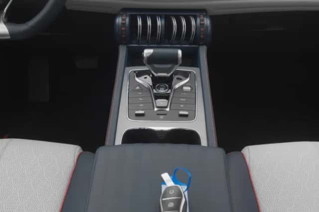 BYD Atto (2024) thumbnail 12