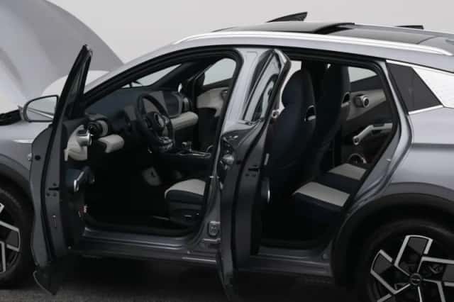 BYD Atto (2024) thumbnail 33