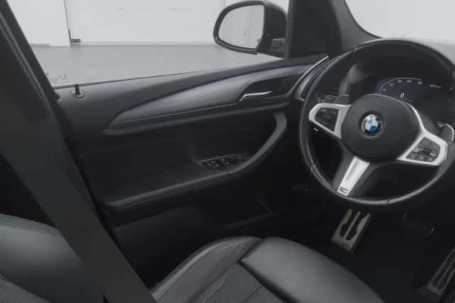 BMW X3 (2021) thumbnail 11