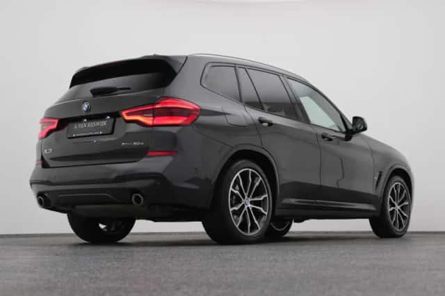 BMW X3 (2021) thumbnail 16