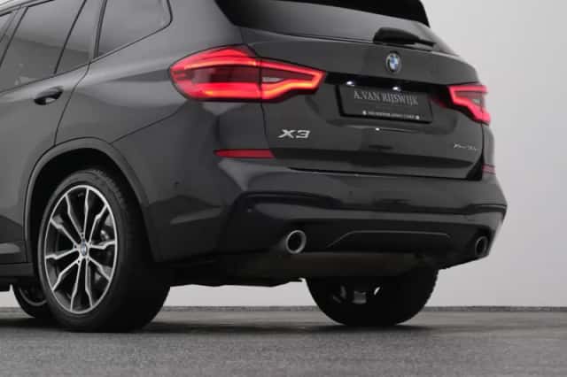 BMW X3 (2021) thumbnail 22