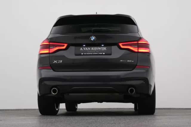 BMW X3 (2021) thumbnail 36