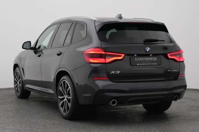 BMW X3 (2021) thumbnail 5
