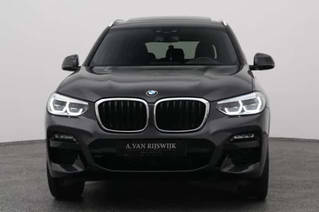 BMW X3 (2021) thumbnail 9