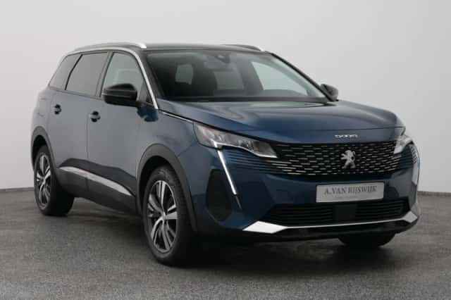 Peugeot 5008 (2021) thumbnail 2