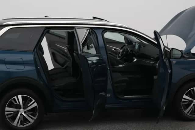 Peugeot 5008 (2021) thumbnail 34