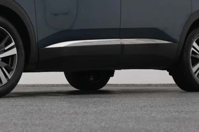 Peugeot 5008 (2021) thumbnail 37