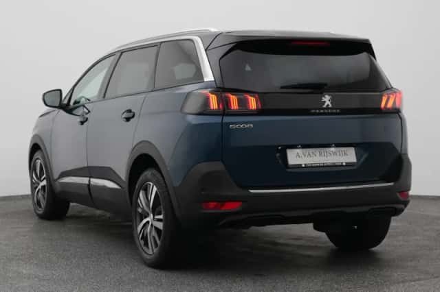 Peugeot 5008 (2021) thumbnail 5