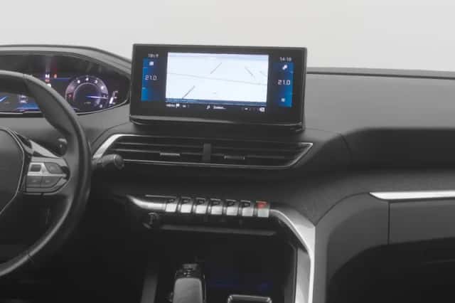 Peugeot 5008 (2021) thumbnail 8