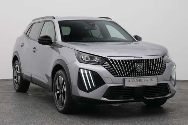 Peugeot 2008 (2023) thumbnail 2