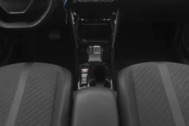 Peugeot 2008 (2023) thumbnail 12