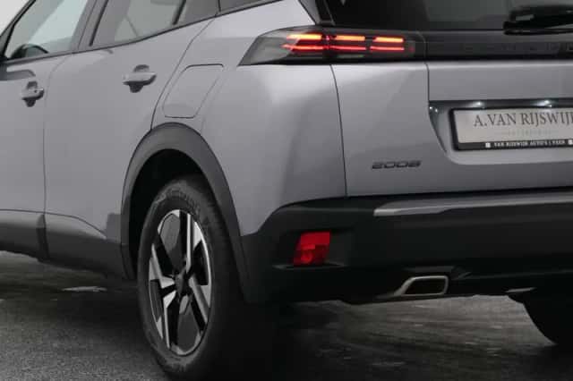 Peugeot 2008 (2023) thumbnail 18