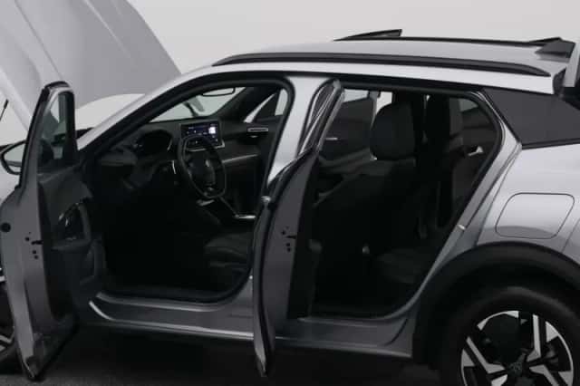 Peugeot 2008 (2023) thumbnail 33