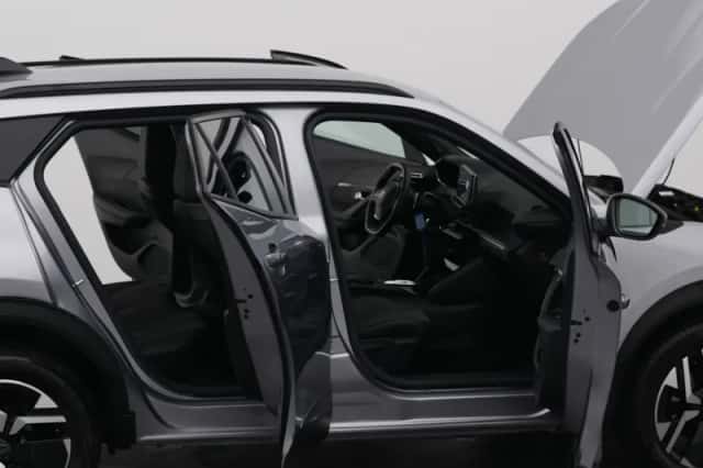 Peugeot 2008 (2023) thumbnail 34
