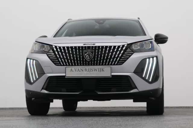 Peugeot 2008 (2023) thumbnail 35