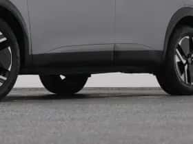 Peugeot 2008 (2023) thumbnail 37