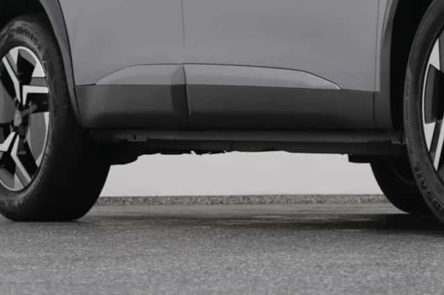 Peugeot 2008 (2023) thumbnail 38
