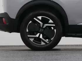 Peugeot 2008 (2023) thumbnail 41