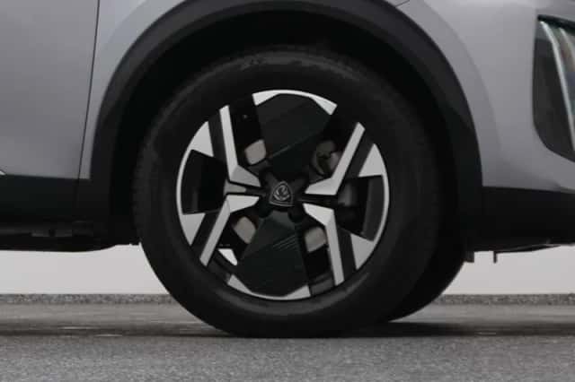 Peugeot 2008 (2023) thumbnail 42