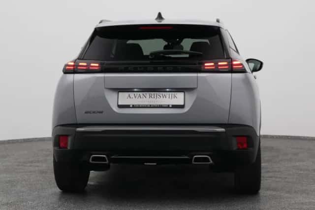 Peugeot 2008 (2023) thumbnail 10
