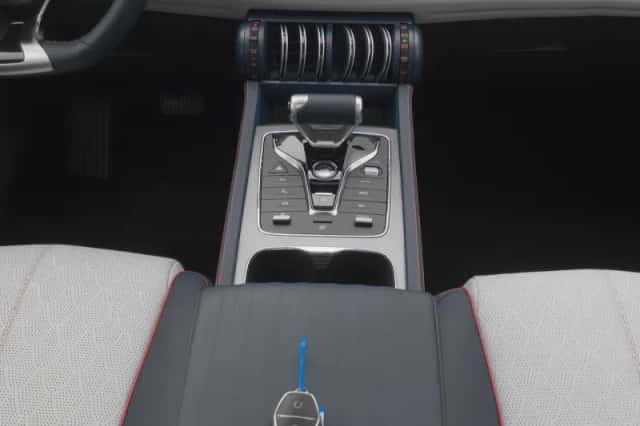 BYD Atto (2024) thumbnail 12