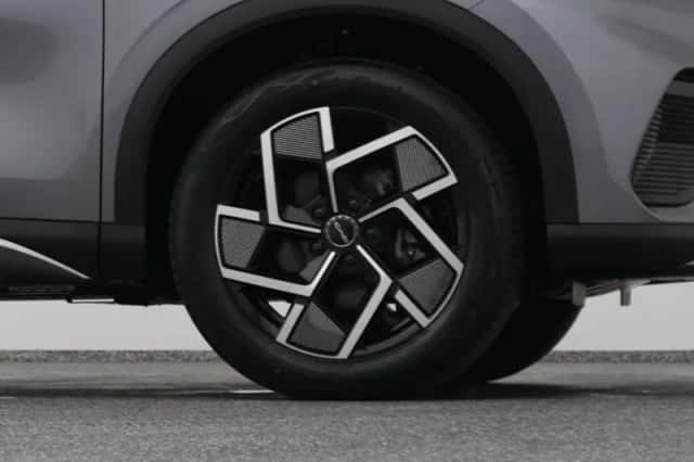 BYD Atto (2024) thumbnail 42