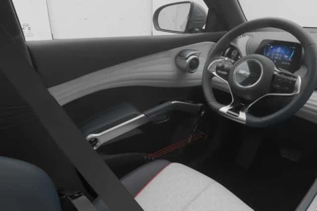 BYD Atto (2024) thumbnail 11