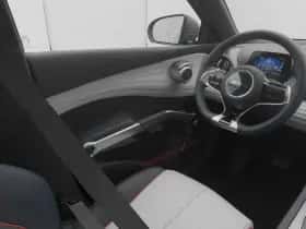 BYD Atto (2024) thumbnail 11