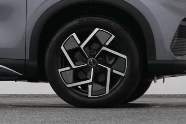 BYD Atto (2024) thumbnail 42