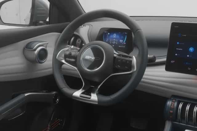 BYD Atto (2024) thumbnail 7