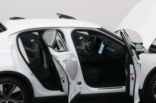Polestar 2 (2023) thumbnail 35