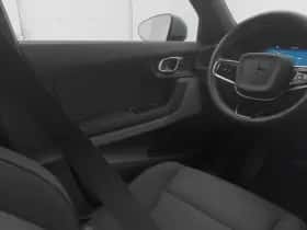Polestar 2 (2022) thumbnail 12