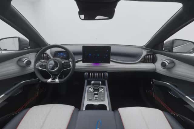 BYD Atto (2024) thumbnail 3