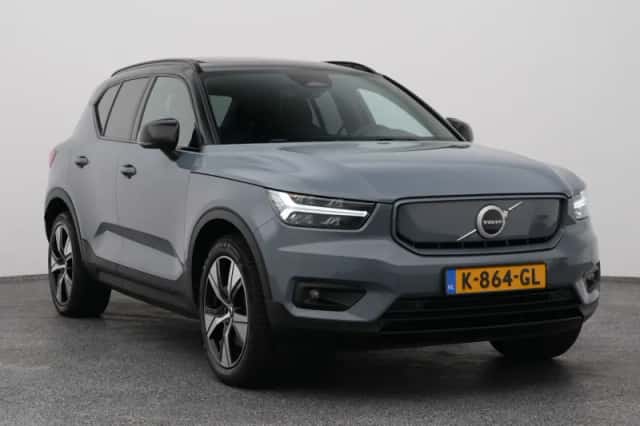Volvo XC40 (2020) thumbnail 2