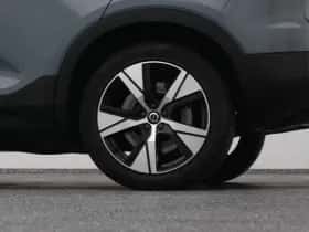 Volvo XC40 (2020) thumbnail 41