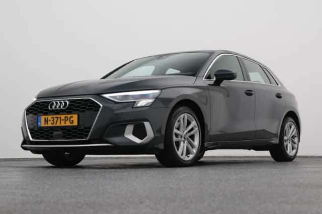 Audi A3 (2021) thumbnail 15