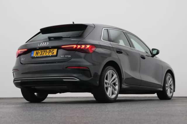 Audi A3 (2021) thumbnail 16