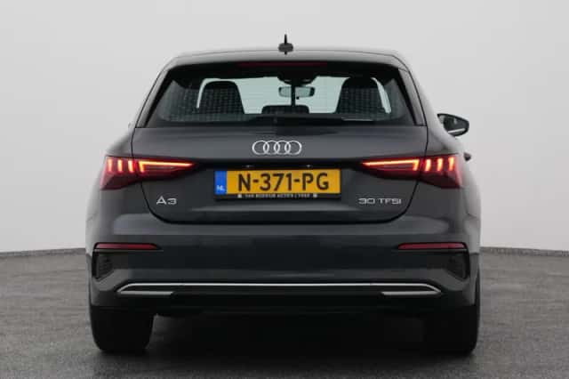 Audi A3 (2021) thumbnail 10