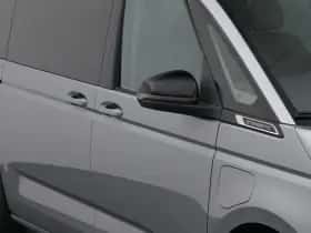 Volkswagen Multivan (2022) thumbnail 23