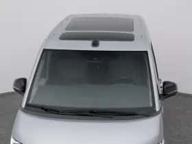 Volkswagen Multivan (2022) thumbnail 32