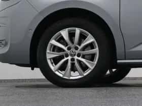 Volkswagen Multivan (2022) thumbnail 39