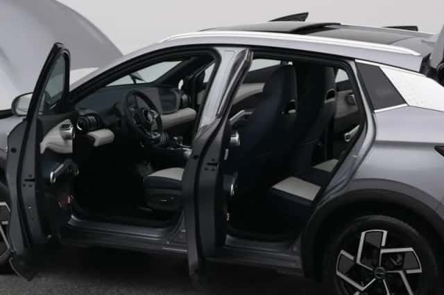 BYD Atto (2024) thumbnail 33