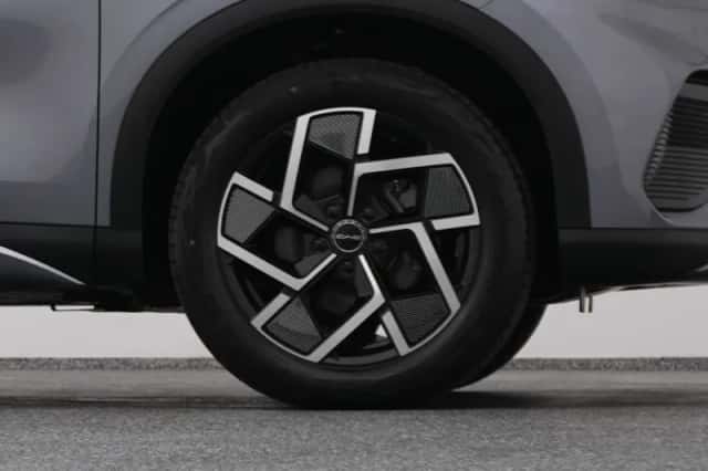 BYD Atto (2024) thumbnail 42