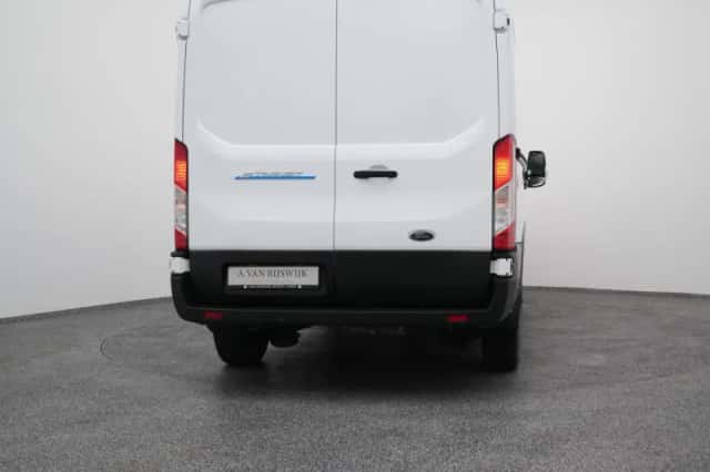 Ford E-Transit (2023) thumbnail 11