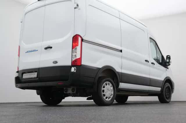 Ford E-Transit (2023) thumbnail 17